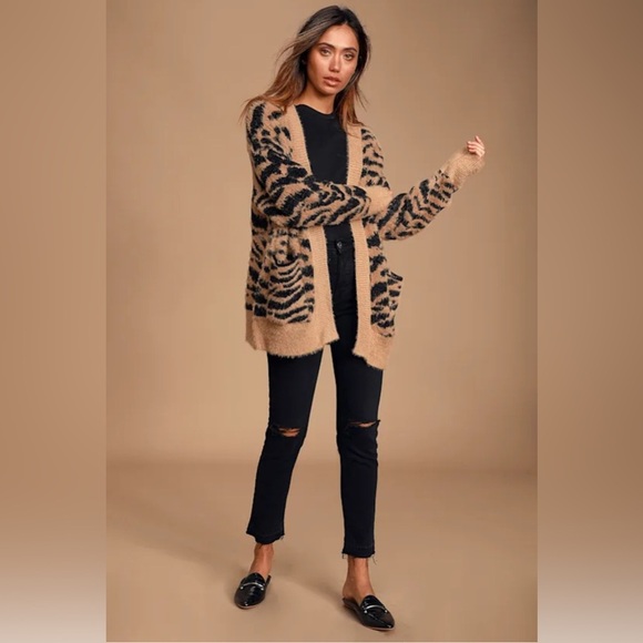 Lulu's Fierce Feelings Tan Tiger Print Eyelash Knit Cardigan Sweater S/M - Picture 2 of 9